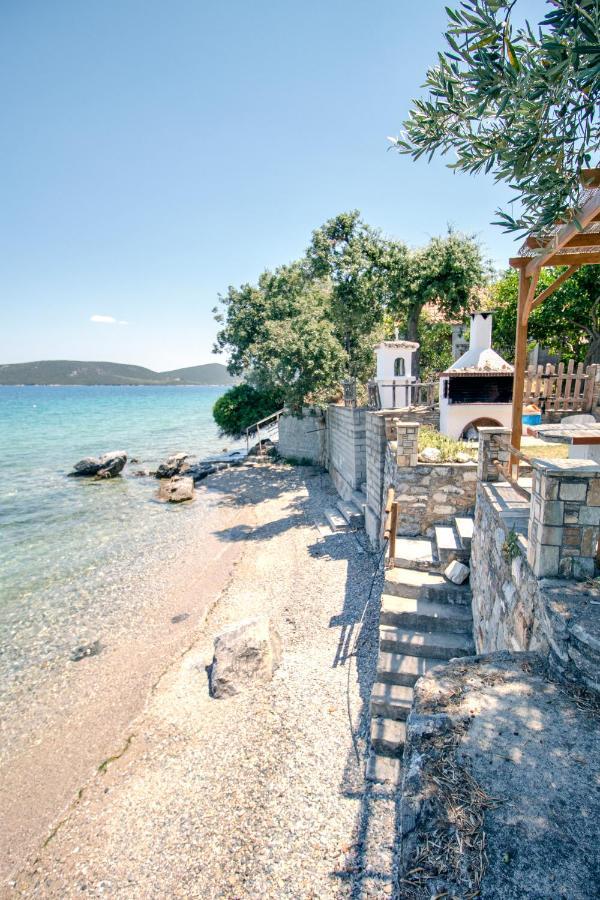 Villas Nies Seaside Appartments Sourpi Exterior foto