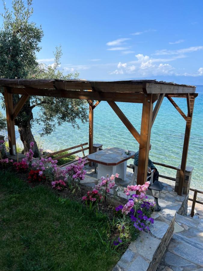 Villas Nies Seaside Appartments Sourpi Exterior foto